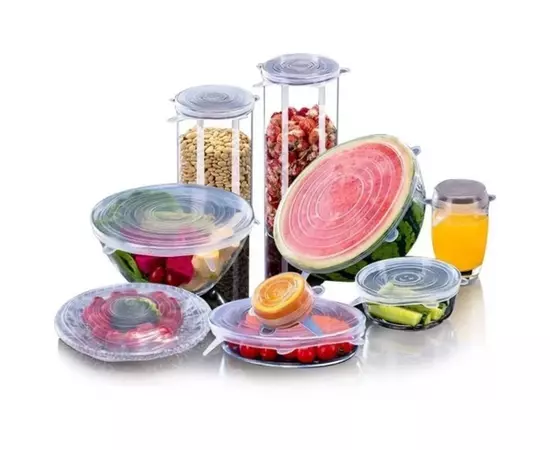 Características:
Ótimo para conservar e vedar seus alimentos, evitando o mau cheiro. Extremamente simples de usar o produto pode ser lavado e reutilizado para conservar alimentos como: frutas, verduras, legumes, misturas, etc. A tampa é maleável, podendo ser utilizado em potes redondos e quadrados, suporta altas temperaturas sendo resistente e flexível.

Informações Técnicas:
- Lavável e reutilizável
- Isola o meio externo e interno
- Resistente e Flexível
- Material: Silicone
- Dimensões Tampas: Diâmetros: 20cm / 17cm / 15cm / 12cm / 10cm / 7cm

Itens Inclusos:
- 06 Tampas de silicone.